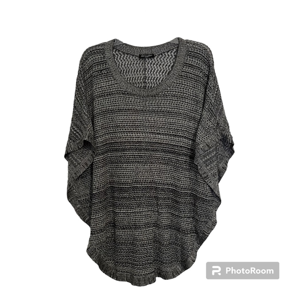 Brittany Black women gray and black poncho top